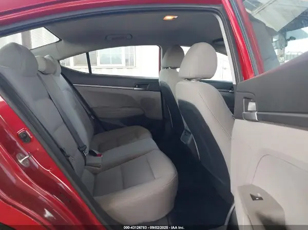 5NPD74LF7HH153526 2017 HYUNDAI ELANTRA - Image 8