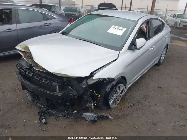 5NPD74LF7HH160718 2017 HYUNDAI ELANTRA - Image 2