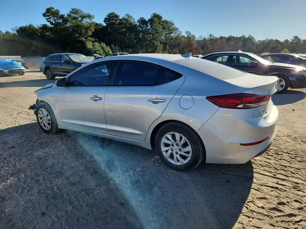 5NPD74LF7HH161724 2017 HYUNDAI ELANTRA - Image 2