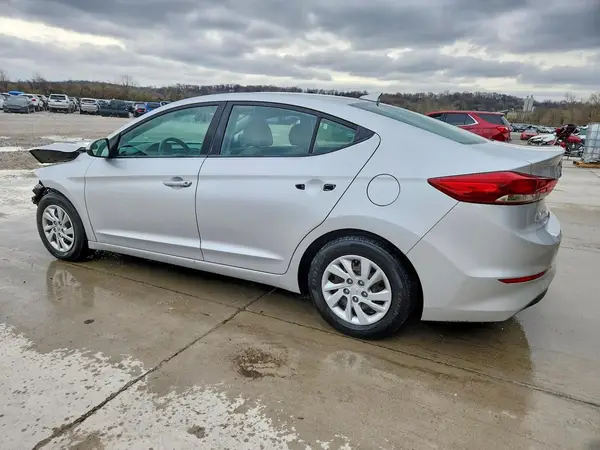 5NPD74LF7HH163585 2017 HYUNDAI ELANTRA - Image 2