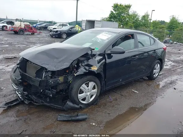5NPD74LF7HH164705 2017 HYUNDAI ELANTRA - Image 2