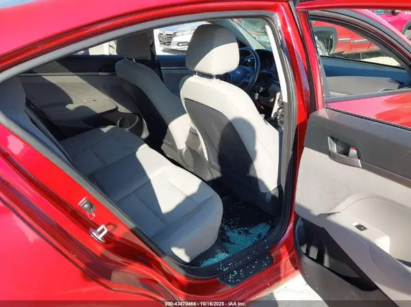 5NPD74LF7HH167345 2017 HYUNDAI ELANTRA - Image 8