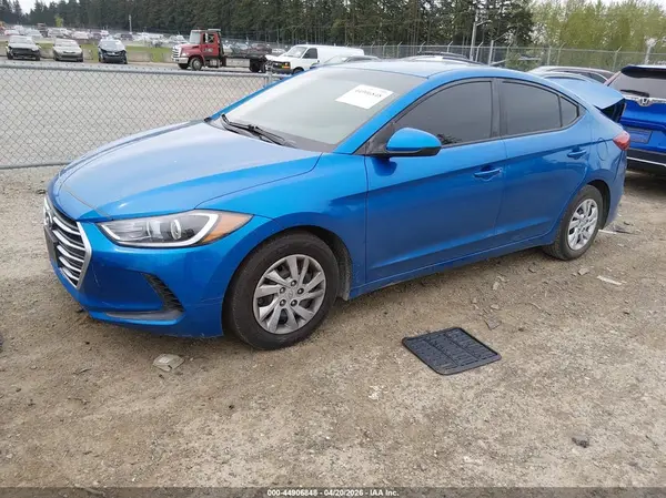 5NPD74LF7HH175770 2017 HYUNDAI ELANTRA - Image 2