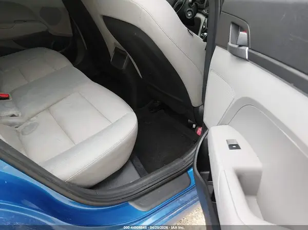 5NPD74LF7HH175770 2017 HYUNDAI ELANTRA - Image 8