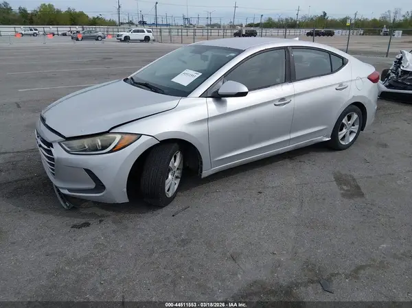 5NPD74LF7HH175977 2017 HYUNDAI ELANTRA - Image 2