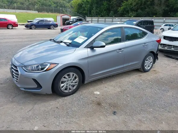 5NPD74LF7HH177079 2017 HYUNDAI ELANTRA - Image 2