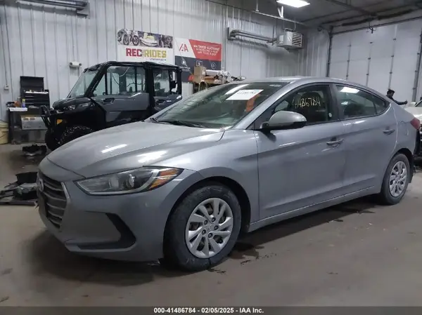 5NPD74LF7HH182850 2017 HYUNDAI ELANTRA - Image 2