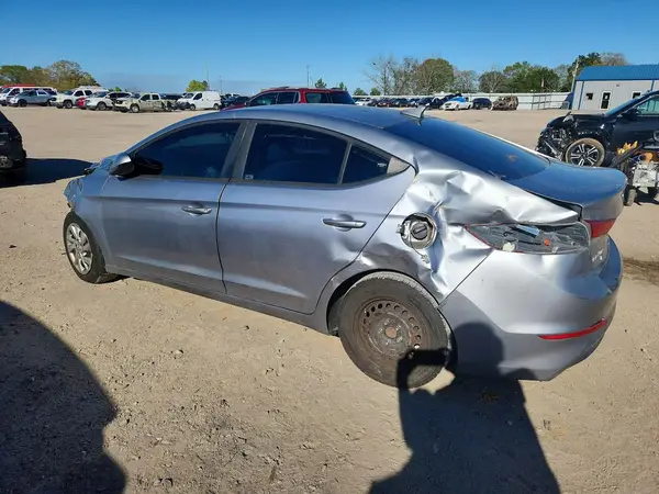 5NPD74LF7HH184615 2017 HYUNDAI ELANTRA - Image 2