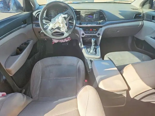 5NPD74LF7HH184615 2017 HYUNDAI ELANTRA - Image 8