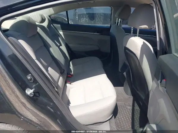 5NPD74LF7HH192889 2017 HYUNDAI ELANTRA - Image 8