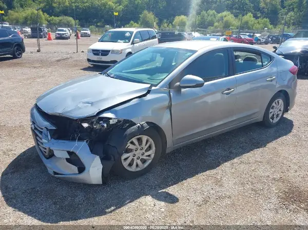 5NPD74LF7HH193959 2017 HYUNDAI ELANTRA - Image 2