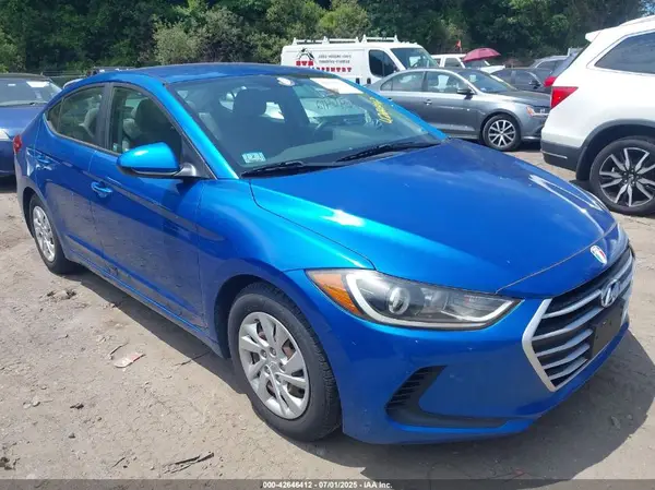 5NPD74LF7HH195372 2017 HYUNDAI ELANTRA - Image 1