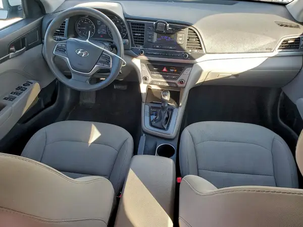 5NPD74LF7HH197588 2017 HYUNDAI ELANTRA - Image 8