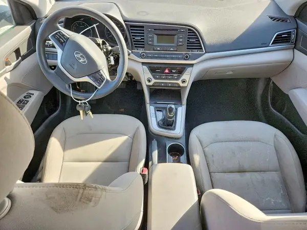 5NPD74LF7HH198028 2017 HYUNDAI ELANTRA - Image 8