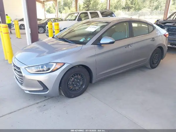 5NPD74LF7HH200392 2017 HYUNDAI ELANTRA - Image 2