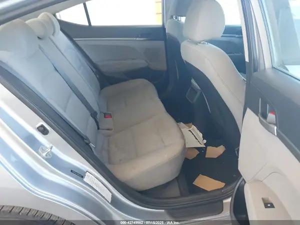 5NPD74LF7HH200392 2017 HYUNDAI ELANTRA - Image 8