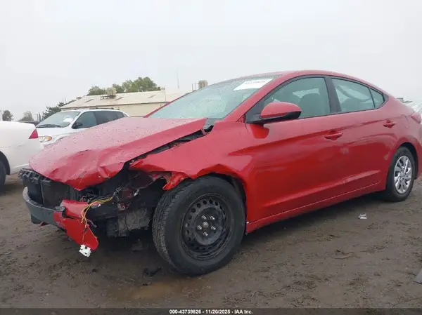 5NPD74LF7HH201896 2017 HYUNDAI ELANTRA - Image 2