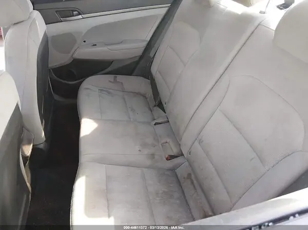 5NPD74LF7HH209786 2017 HYUNDAI ELANTRA - Image 8