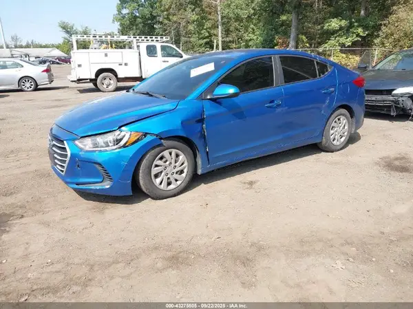 5NPD74LF7HH209898 2017 HYUNDAI ELANTRA - Image 2