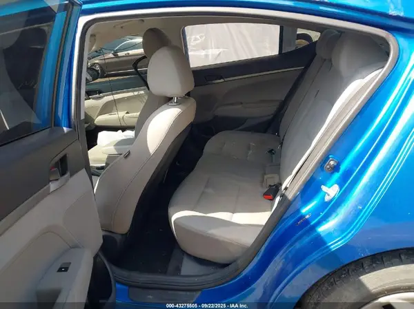5NPD74LF7HH209898 2017 HYUNDAI ELANTRA - Image 8
