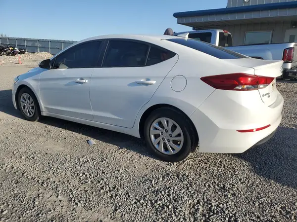 5NPD74LF7HH212736 2017 HYUNDAI ELANTRA - Image 2