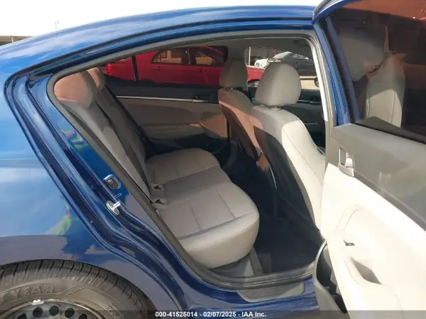 5NPD74LF7JH221006 2018 HYUNDAI ELANTRA - Image 8