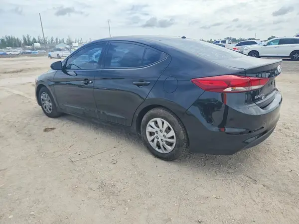 5NPD74LF7JH226058 2018 HYUNDAI ELANTRA - Image 2