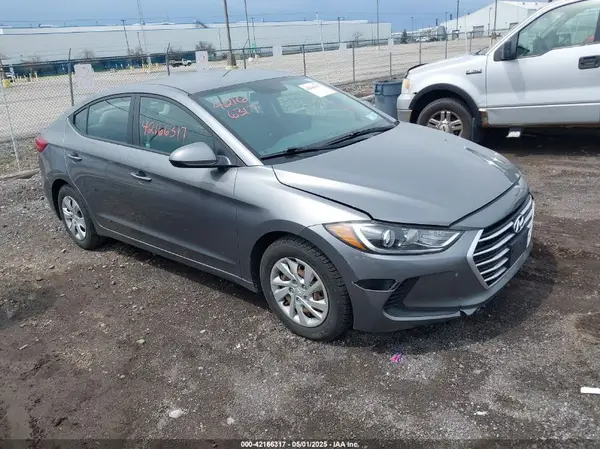 5NPD74LF7JH252532 2018 HYUNDAI ELANTRA - Image 1