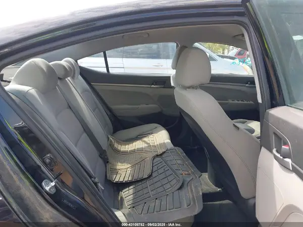 5NPD74LF7JH255074 2018 HYUNDAI ELANTRA - Image 8