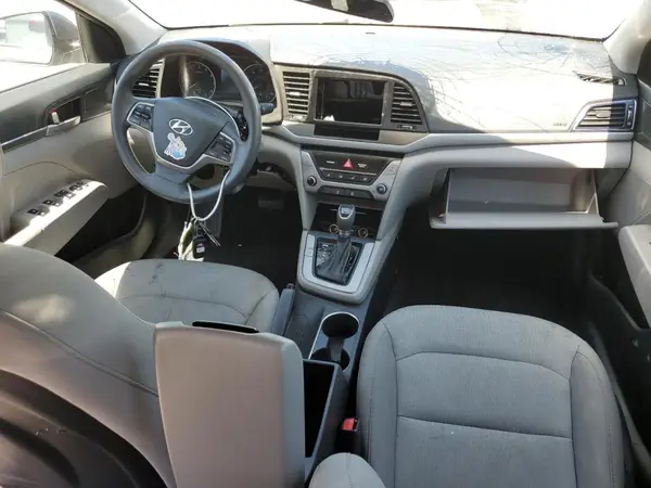 5NPD74LF7JH261313 2018 HYUNDAI ELANTRA - Image 8
