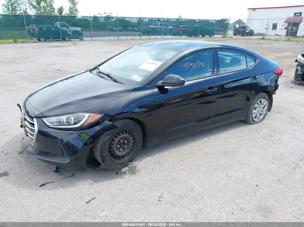 5NPD74LF7JH261599 2018 HYUNDAI ELANTRA - Image 2