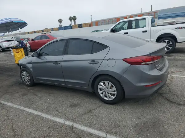 5NPD74LF7JH264647 2018 HYUNDAI ELANTRA - Image 2