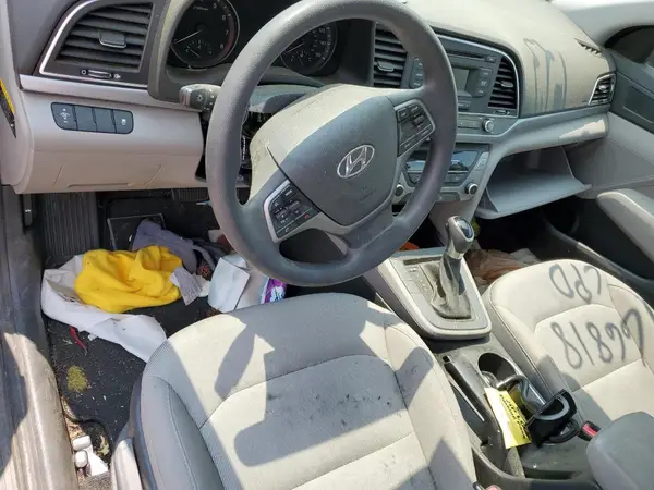 5NPD74LF7JH273848 2018 HYUNDAI ELANTRA - Image 8
