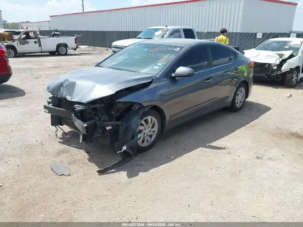5NPD74LF7JH274434 2018 HYUNDAI ELANTRA - Image 2