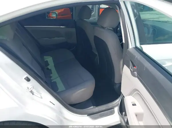 5NPD74LF7JH276152 2018 HYUNDAI ELANTRA - Image 8