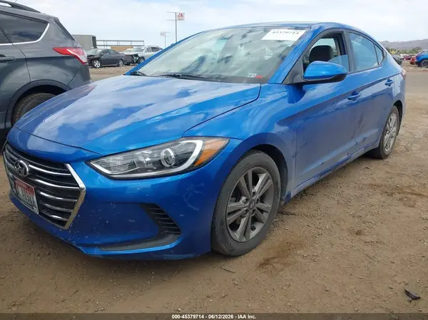 5NPD74LF7JH276457 2018 HYUNDAI ELANTRA - Image 2