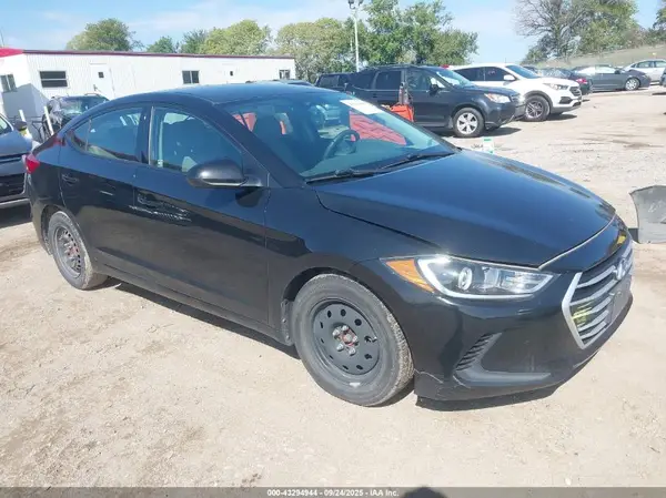 5NPD74LF7JH277088 2018 HYUNDAI ELANTRA - Image 1