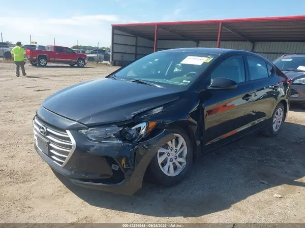 5NPD74LF7JH277088 2018 HYUNDAI ELANTRA - Image 2