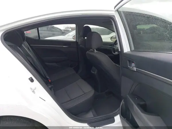 5NPD74LF7JH279133 2018 HYUNDAI ELANTRA - Image 8
