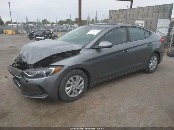 5NPD74LF7JH283540 2018 HYUNDAI ELANTRA - Image 2