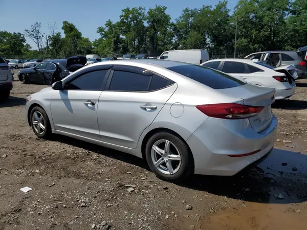 5NPD74LF7JH285952 2018 HYUNDAI ELANTRA - Image 2