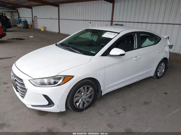 5NPD74LF7JH286048 2018 HYUNDAI ELANTRA - Image 2