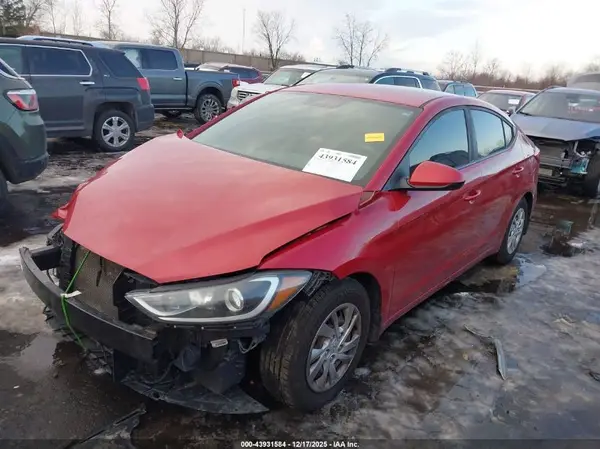5NPD74LF7JH298331 2018 HYUNDAI ELANTRA - Image 2