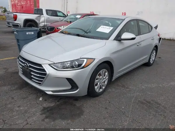 5NPD74LF7JH298376 2018 HYUNDAI ELANTRA - Image 2
