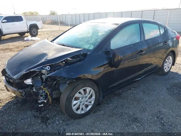 5NPD74LF7JH299320 2018 HYUNDAI ELANTRA - Image 2