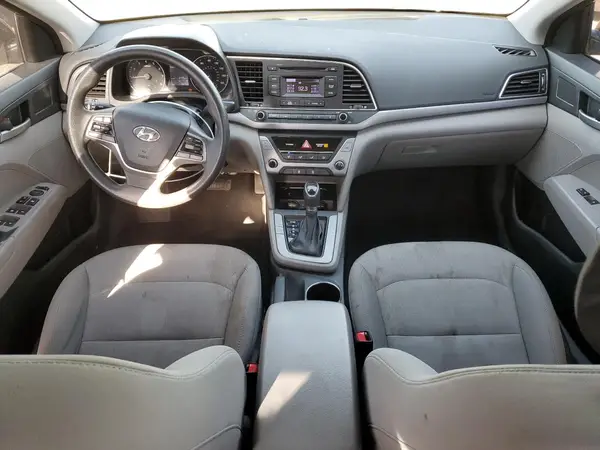 5NPD74LF7JH348130 2018 HYUNDAI ELANTRA - Image 8