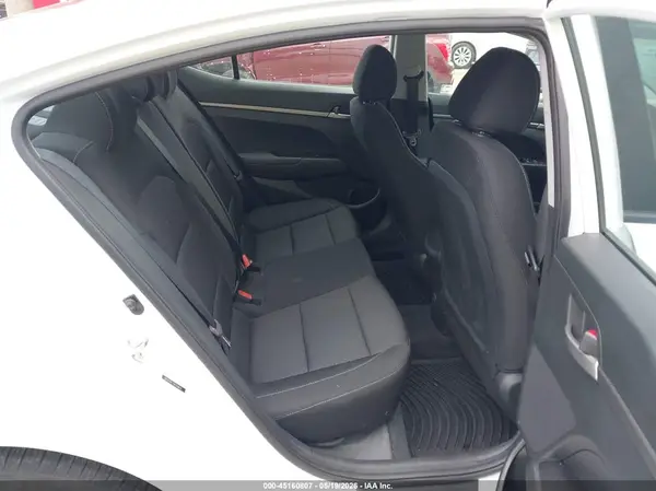 5NPD74LF7JH348631 2018 HYUNDAI ELANTRA - Image 8