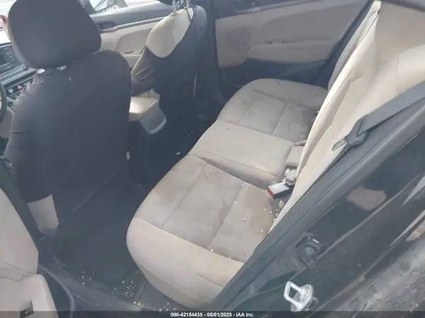 5NPD74LF7JH351495 2018 HYUNDAI ELANTRA - Image 8