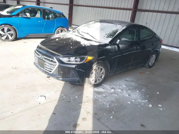 5NPD74LF7JH352145 2018 HYUNDAI ELANTRA - Image 2