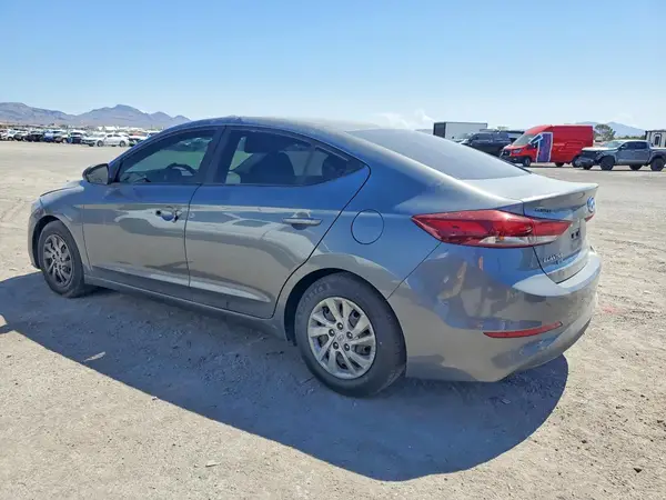 5NPD74LF7JH354171 2018 HYUNDAI ELANTRA - Image 2